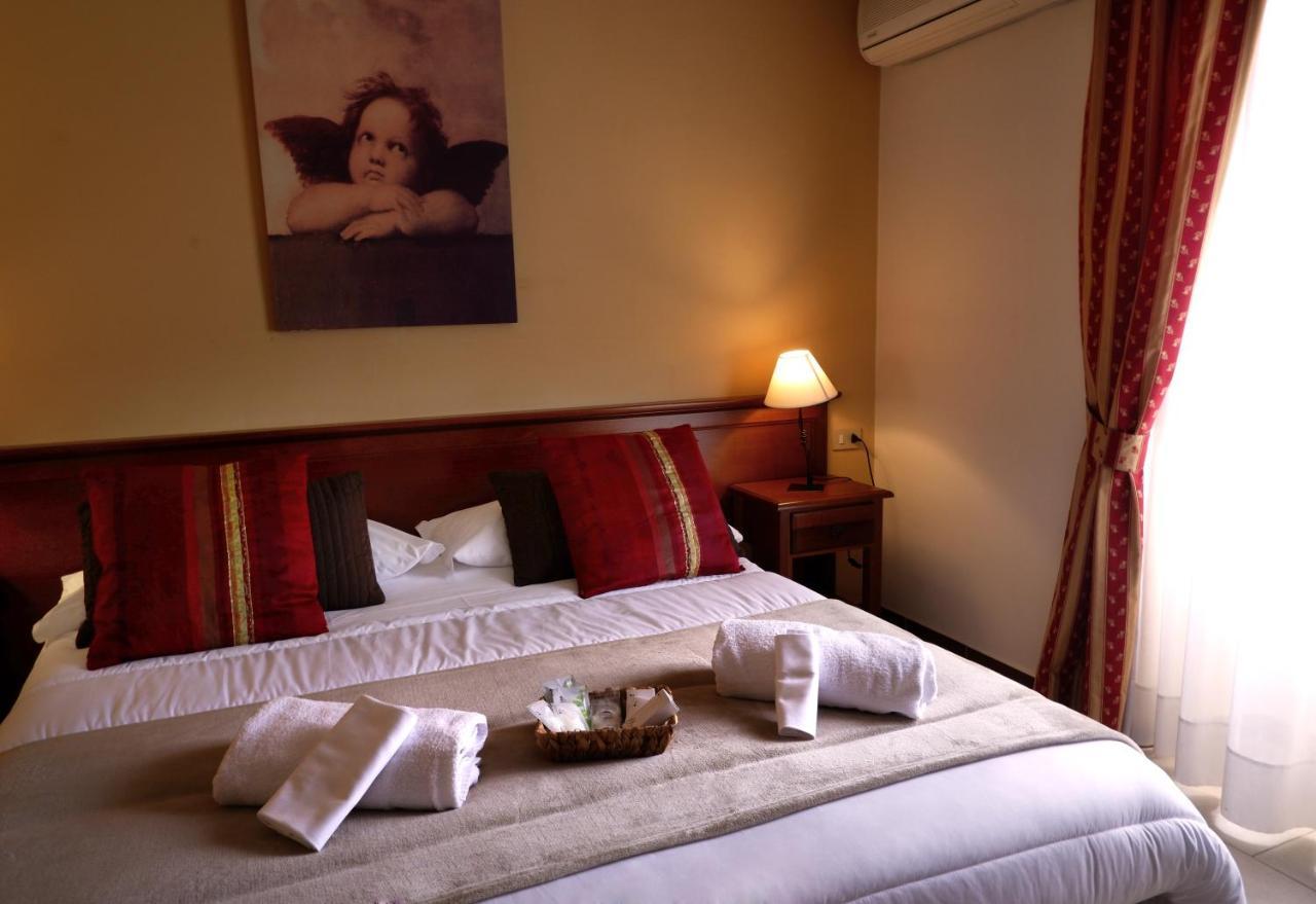 Hotel Borgo Antico Fabriano Extérieur photo