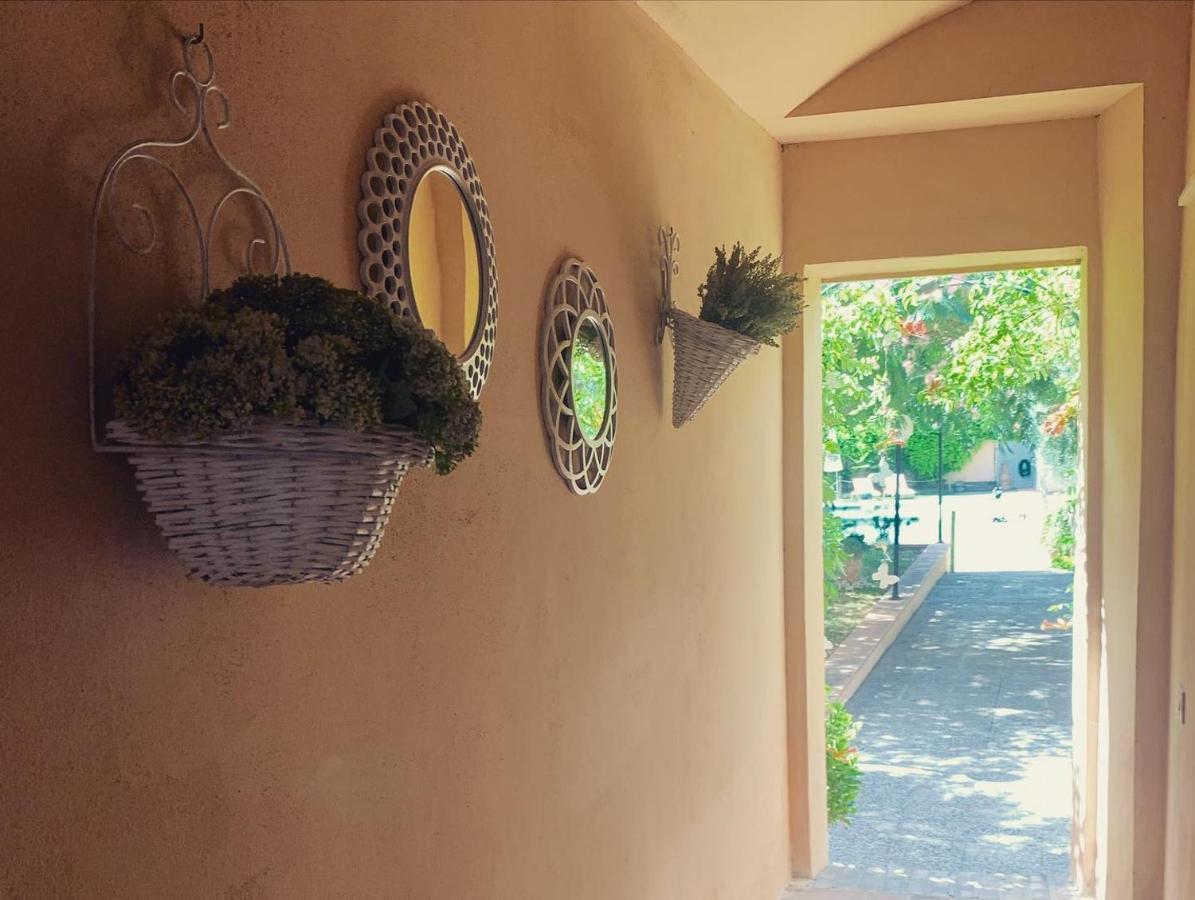 Hotel Borgo Antico Fabriano Extérieur photo