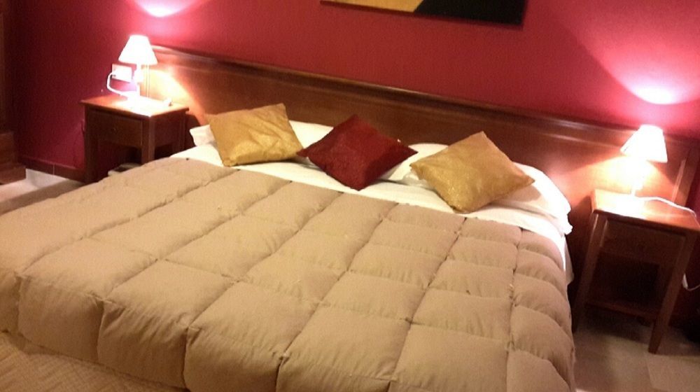 Hotel Borgo Antico Fabriano Extérieur photo