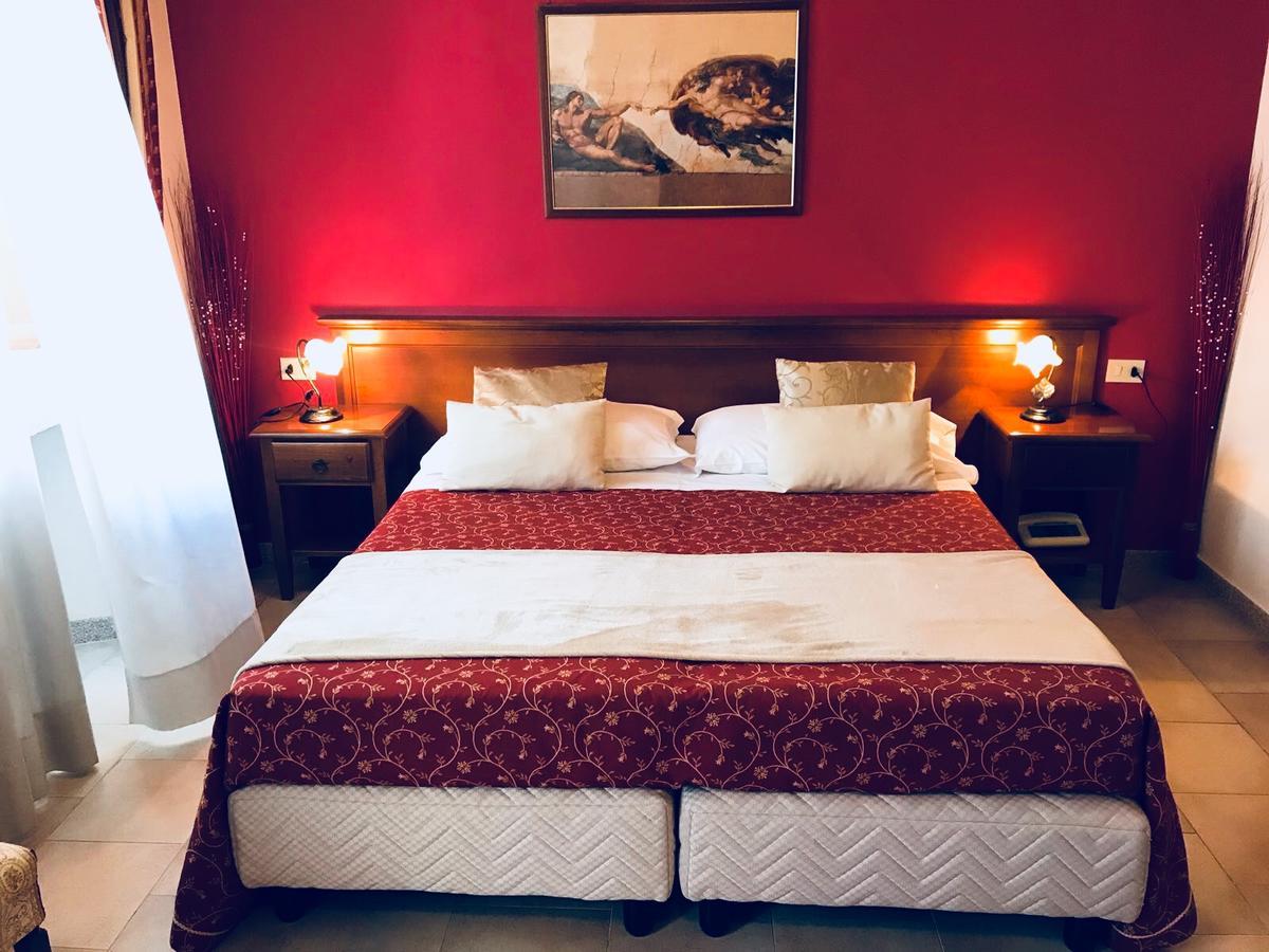 Hotel Borgo Antico Fabriano Extérieur photo
